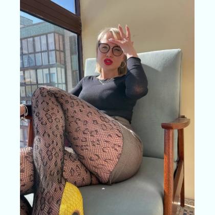 � �� �����,    �  �� �������